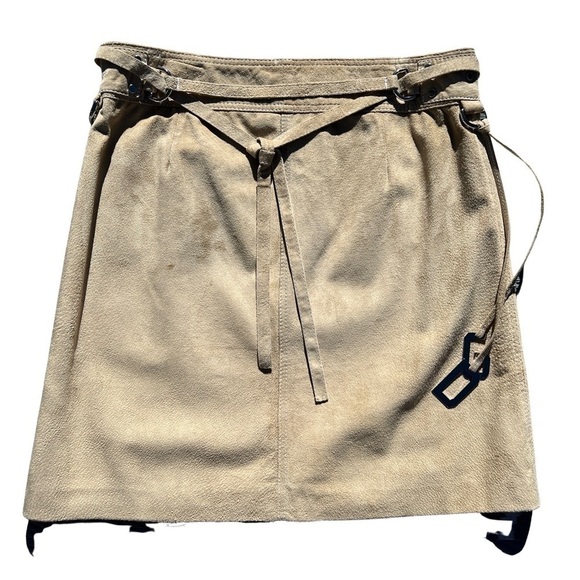 Dolce & Gabbana Tan Suede D&G Silver Buckle Logo Boho Short Mini Skirt - Picture 2 of 13